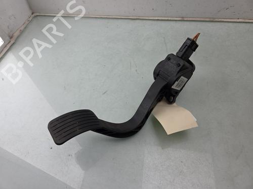 Pédale PEUGEOT 5008 (0U_, 0E_) 1.6 16V (156 hp) 31922778