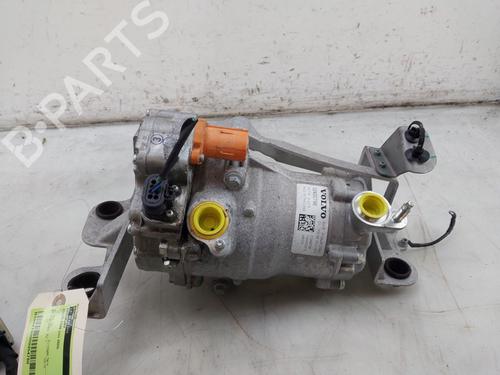 Used AC compressor AC compressor VOLVO EX40 (536) EV (238 hp) 33429825 33429825