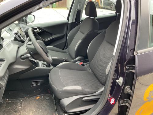 Used Seats set PEUGEOT 208 I (CA_, CC_) 1.2 VTI 82 (82 hp) 32359402