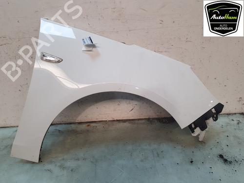 Used Right front fenders OPEL ZAFIRA TOURER C (P12) 1.4 (75) (140 hp) 22903209