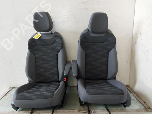 seats-set-vw-id4-e21-2020-39467269 main image