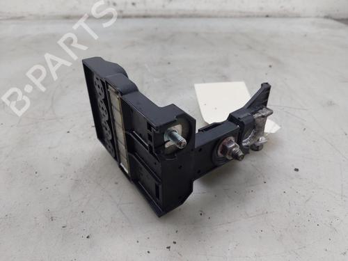 Fuse box TOYOTA COROLLA Saloon (_E21_) 1.8 VVTi Hybrid | BP30388324E1 