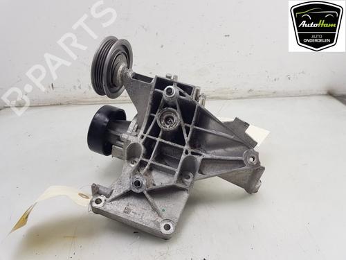 Used Thermostat housing BMW X5 (G05, F95) xDrive 45 e Plug-in-Hybrid (394 hp) 17004717