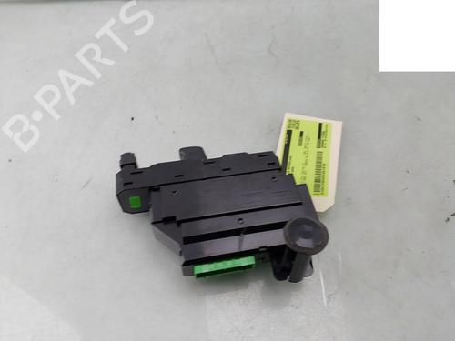 Schalter für VOLVO XC90 I (275) T6 AWD (272 hp) 32481357