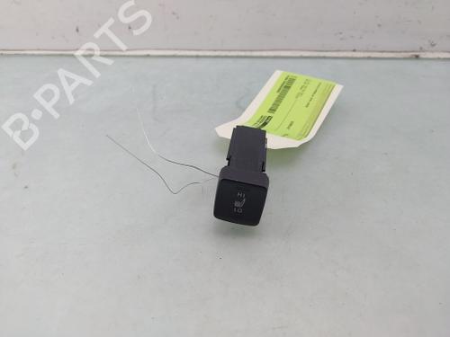 switch-toyota-corolla-saloon-_e21_-2019-30183949 main image