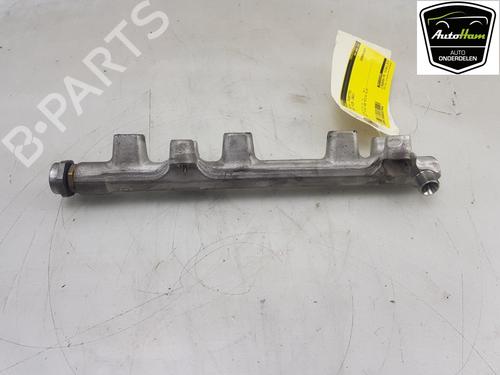 Used Injection rail SEAT IBIZA V (KJ1, KJG) 1.0 TSI (110 hp) 17481018