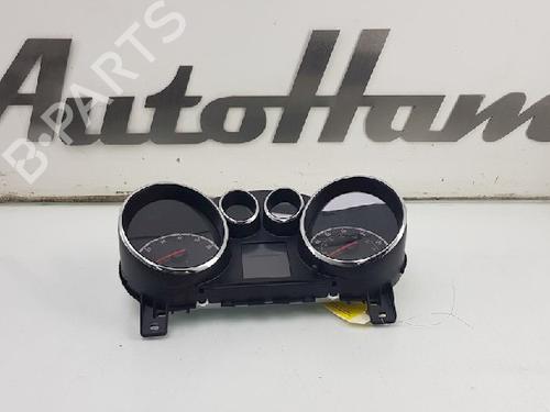 Used Instrument cluster OPEL MERIVA B MPV (S10) 1.4 (75) (120 hp) 12016404