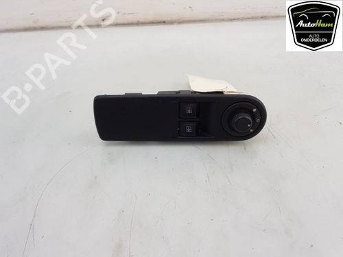 Used Switch RENAULT CLIO IV (BH_) 0.9 TCe 90 (BHNF, BHMA, BHMH, BHJK, BHJR) (90 hp) 12041573