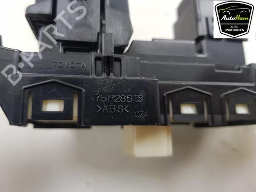 Switch TOYOTA YARIS (_P21_, _PA1_, _PH1_) 1.5 Hybrid (MXPH10, MXPH11) | BP15204646I30 