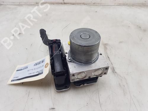 Used ABS pump TOYOTA YARIS (_P21_, _PA1_, _PH1_) 1.5 Hybrid (MXPH10, MXPH11) (116 hp) 27507685