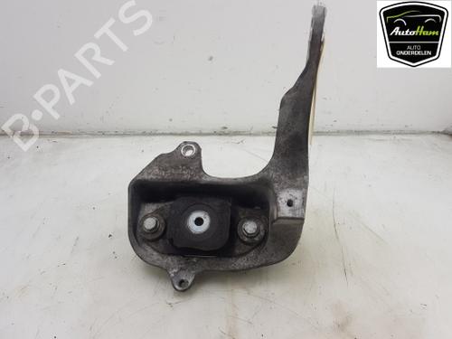 Used Gearbox mount Gearbox mount MERCEDES-BENZ VITO Van (W447) 109 CDI (447.601, 447.603, 447.605) (88 hp) 15937848 15937848