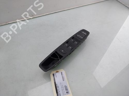 switch-renault-zoe-hatchback-van-bfm_-2019-24972816 main image
