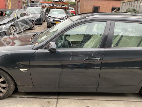 Used Left front door BMW 3 Touring (E91) 318 i (129 hp) 25979585