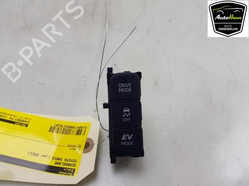 Used Switch Switch TOYOTA YARIS (_P21_, _PA1_, _PH1_) 1.5 Hybrid (MXPH10, MXPH11) (116 hp) 18167175 18167175