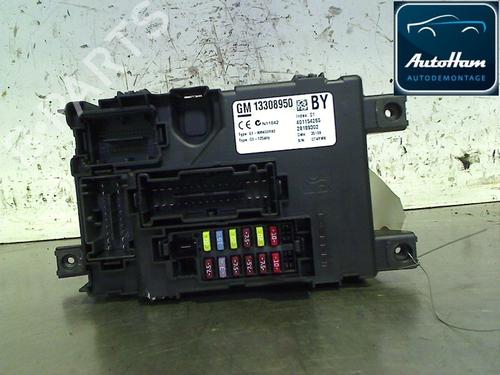 Boîte à Fusibles OPEL CORSA D (S07) 1.2 (L08, L68) (80 hp) 12028596