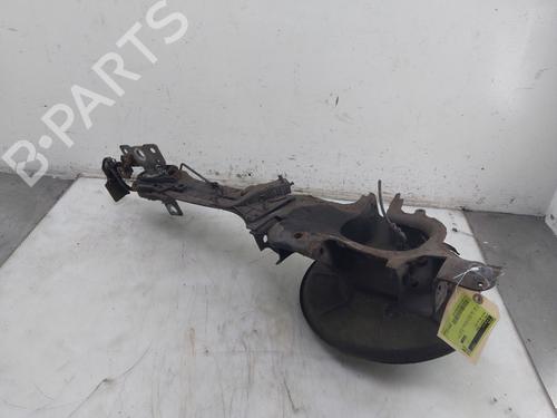 Højre hjullejehus spindel VOLVO V60 I (155) T3 (150 hp) 31756099