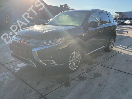 Guarda-lamas esquerdo MITSUBISHI OUTLANDER III (GG_W, GF_W, ZJ, ZL, ZK) 2.4 Hybrid 4WD (GG3W) (208 hp) 31708087