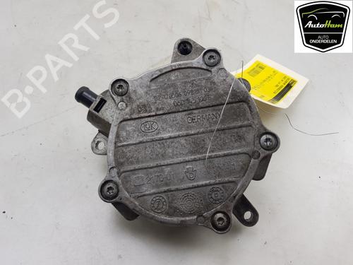 Used Vacuum pump AUDI A4 B7 Avant (8ED) 2.0 TFSI (200 hp) 15787790