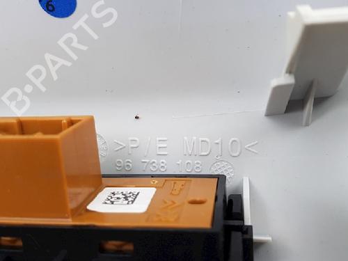 Interior roof light PEUGEOT 208 I (CA_, CC_) 1.4 HDi | BP12008034I8
