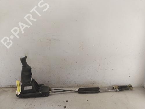 Used Gear lever Gear lever RENAULT CAPTUR I (J5_, H5_) 0.9 TCe 90 (90 hp) 39948832 39948832