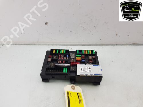 Used Fuse box Fuse box BMW 8 Convertible (G14, F91) M 850 i xDrive (530 hp) 17464098 17464098