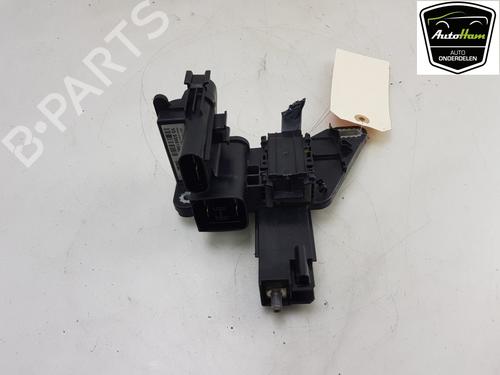 Used Fuse box BMW 3 Touring (F31) 320 d (163 hp) 12048654