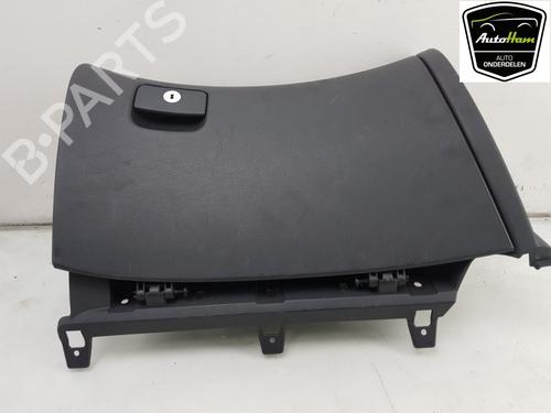 Used Glove box Glove box 13661550 13661550