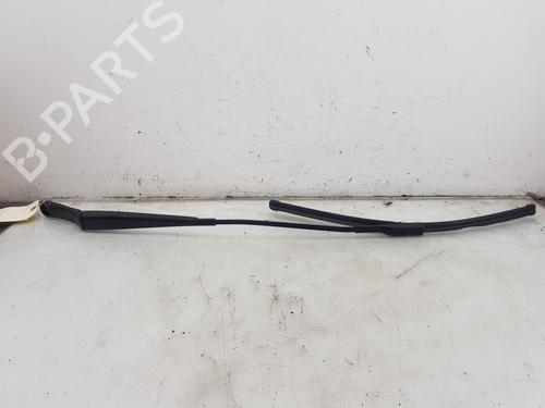 Used Front windshield wiper arm Front windshield wiper arm AUDI Q5 (8RB) SQ5 TDI quattro (313 hp) 33811944 33811944