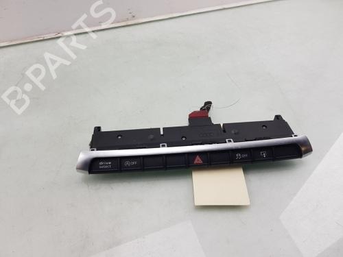 warning-switch-audi-a3-limousine-8vs-8vm-2013-2014-2015-2016-2017-2018-2019-2020-2021-24825972 main image