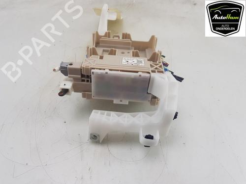 Used Fuse box TOYOTA AYGO (_B4_) 1.0 VVTi (KGB40) (72 hp) 22525902