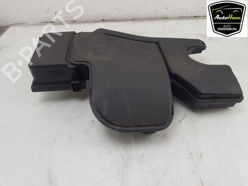 Used Air filter box PEUGEOT 108 1.0 VTi (69 hp) 21598092