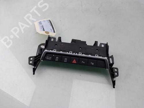 Used Warning switch AUDI A3 Sportback (8YA, 8YF) 35 TFSI Mild Hybrid (150 hp) 25448987