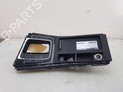 Used Middle console VW GOLF VII (5G1, BQ1, BE1, BE2) 1.4 GTE Hybrid (204 hp) 26578117