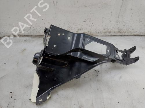 Suporte da óptica direita Suporte da óptica direita MINI MINI COUNTRYMAN (F60) Cooper SE ALL4 (224 hp) 36071134 36071134