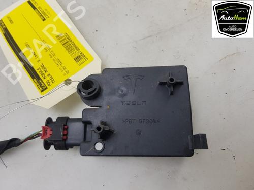 Control unit TESLA MODEL 3 (5YJ3) EV AWD | BP16397789M11 - Image 3