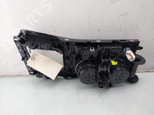 Middle console VW GOLF VII (5G1, BQ1, BE1, BE2) 1.5 TSI | BP33884272I22 - Image 3