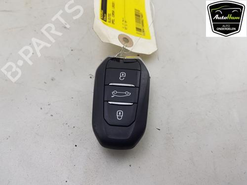 Used Electronic module Electronic module OPEL CORSA F (P2JO) 1.2 (68) (101 hp) 18111671 18111671