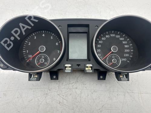Used Instrument cluster Instrument cluster 32481235 32481235