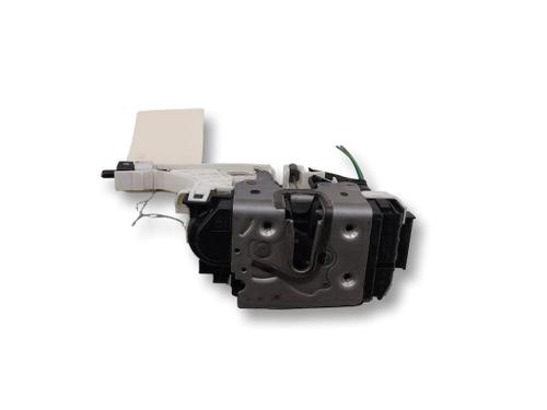 front-right-lock-mercedes-benz-sprinter-35-t-van-b907-b910-2018-40598317 main image