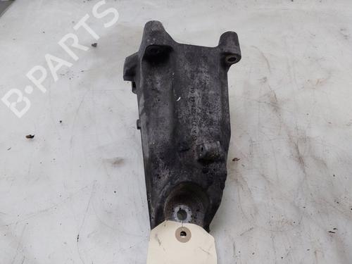 Used Engine mount MERCEDES-BENZ GLC (X253) 250 4-matic (253.946) (211 hp) 30533930