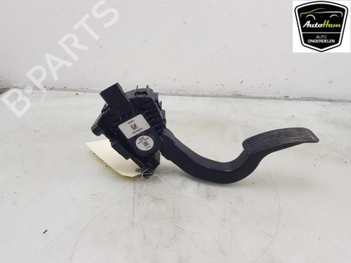 Used Pedal Pedal TESLA MODEL 3 (5YJ3) EV (283 hp) 19489270 19489270