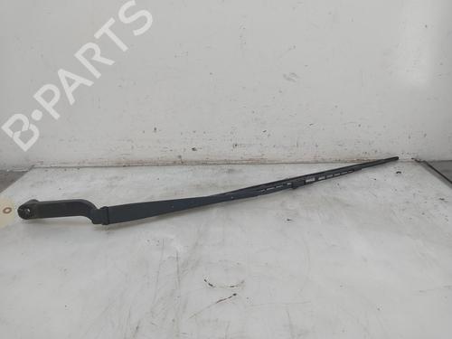 Used Front windshield wiper arm NISSAN QASHQAI II (J11, J11_) 1.3 DIG-T (160 hp) 28950243