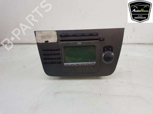 Used Radio SEAT ALTEA XL (5P5, 5P8) 1.6 (102 hp) 13105506