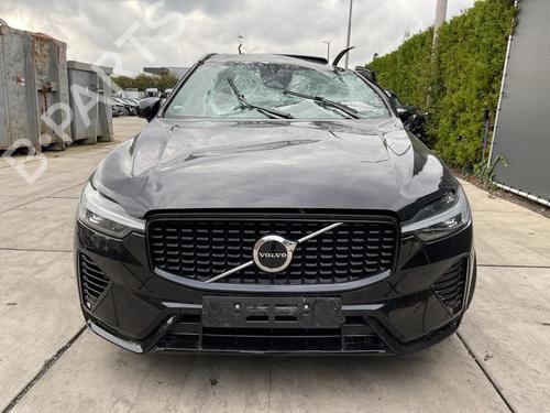 Front bumper VOLVO XC60 II (246) T8 Hybrid AWD | BP30102830C7 