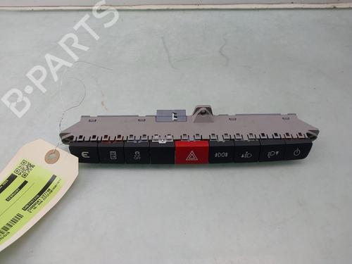 Bouton de warning IVECO DAILY VI Van 33S16, 35S16, 35C16, 38S16, 40C16, 42S16, 50C16 (156 hp) 31922305