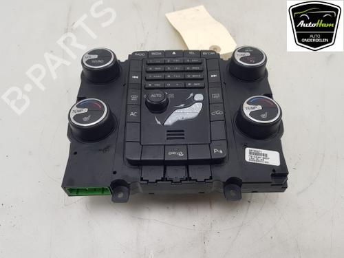 Used Climate control Climate control VOLVO V60 I (155) T3 (150 hp) 17318582 17318582