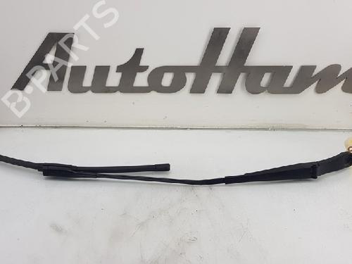 Used Front windshield wiper arm AUDI Q2 (GAB, GAG) 1.0 TFSI (115 hp) 13142260
