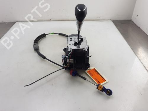 Used Gear lever PEUGEOT 208 I (CA_, CC_) 1.2 THP 110 (110 hp) 33045213
