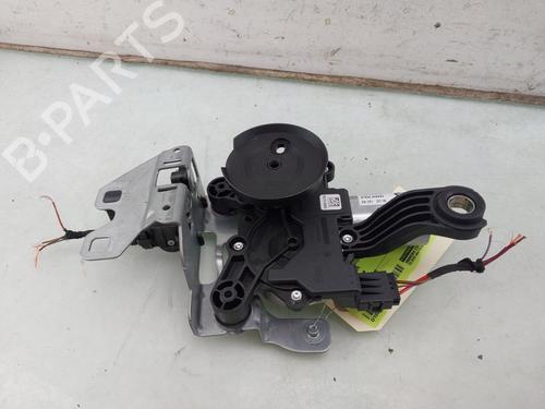 Motor limpia trasero Motor limpia trasero BMW 3 Touring (G21, G81) 318 i (156 hp) 37415864 37415864