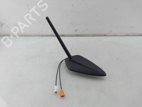 Antenne/Halterung für OPEL CORSA F (P2JO) 1.2 (68) (101 hp) 32415718